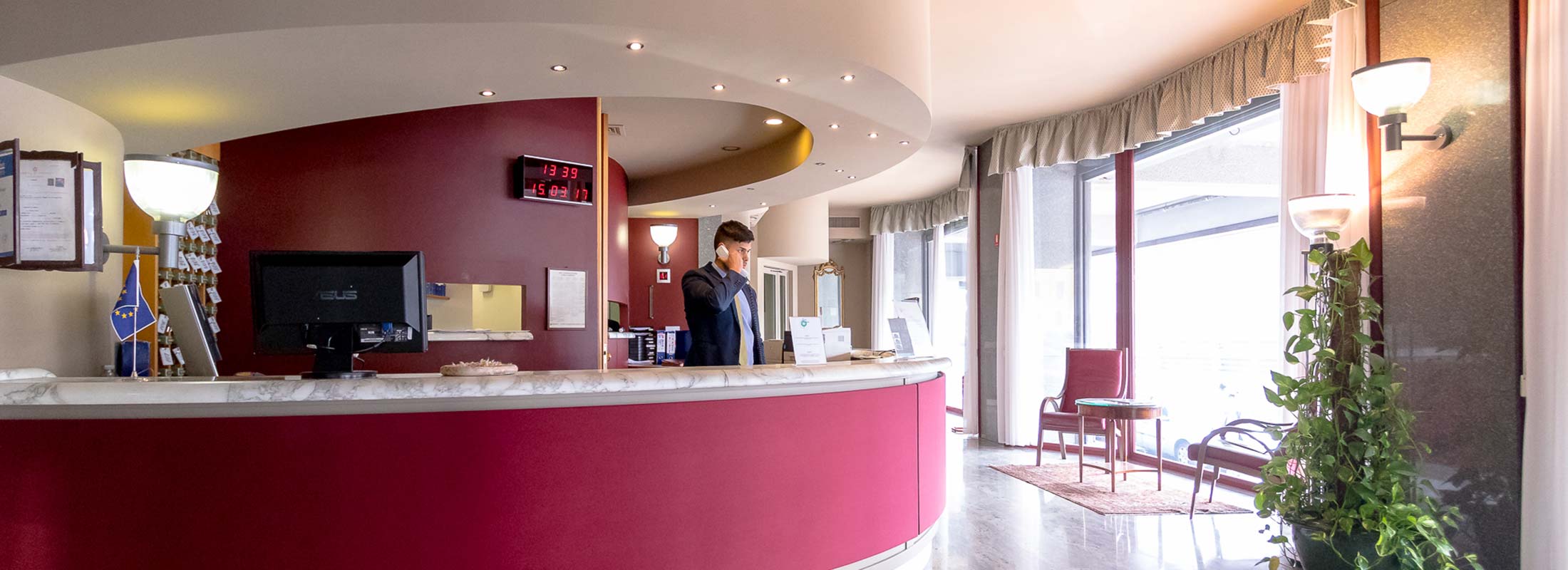 Contacts • Hotel Sunflower